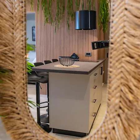 Zen By The Sea Apartman